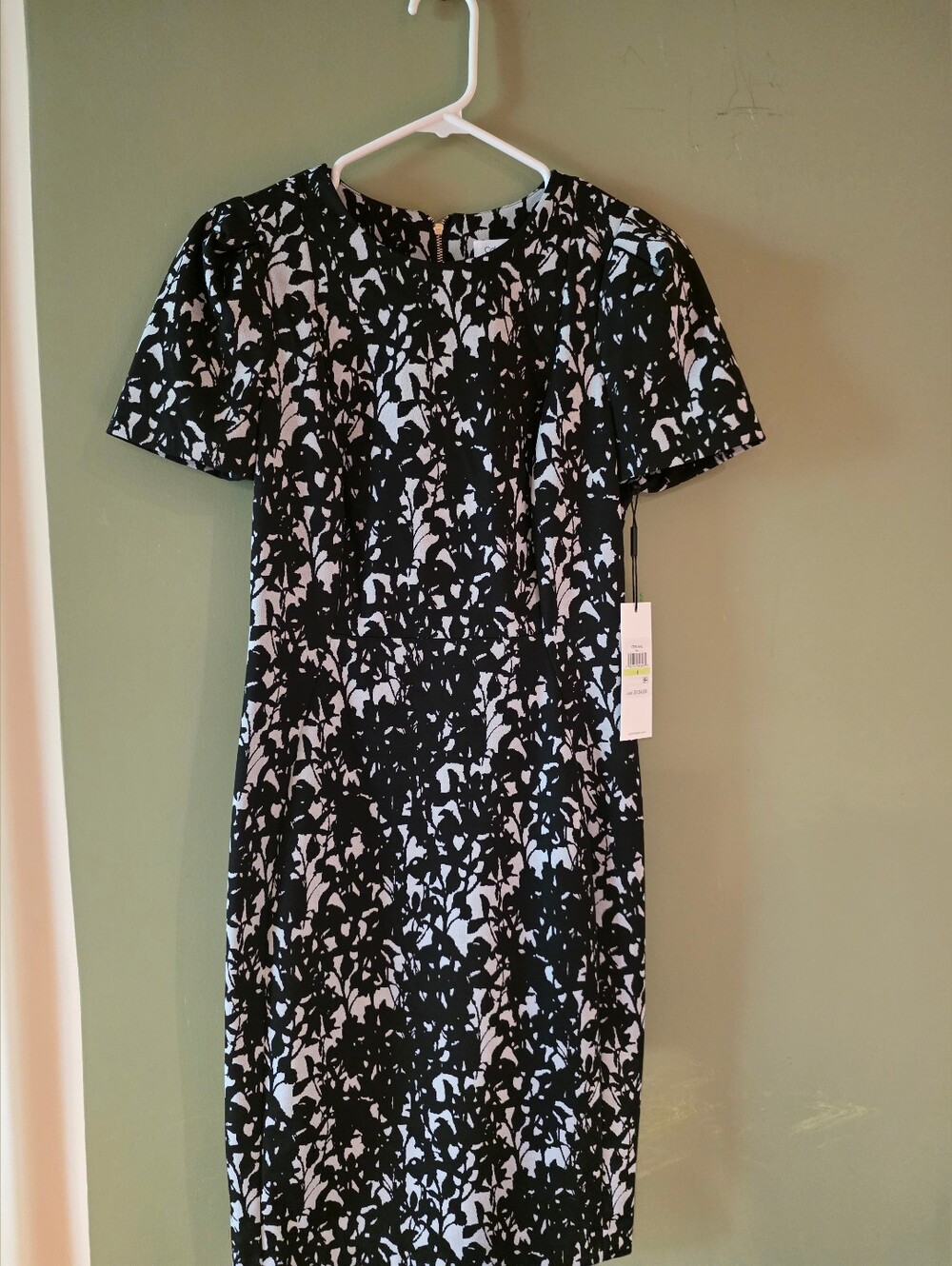 Calvin Klein Black and White Midi Sheath Dress Sz 4 NWT